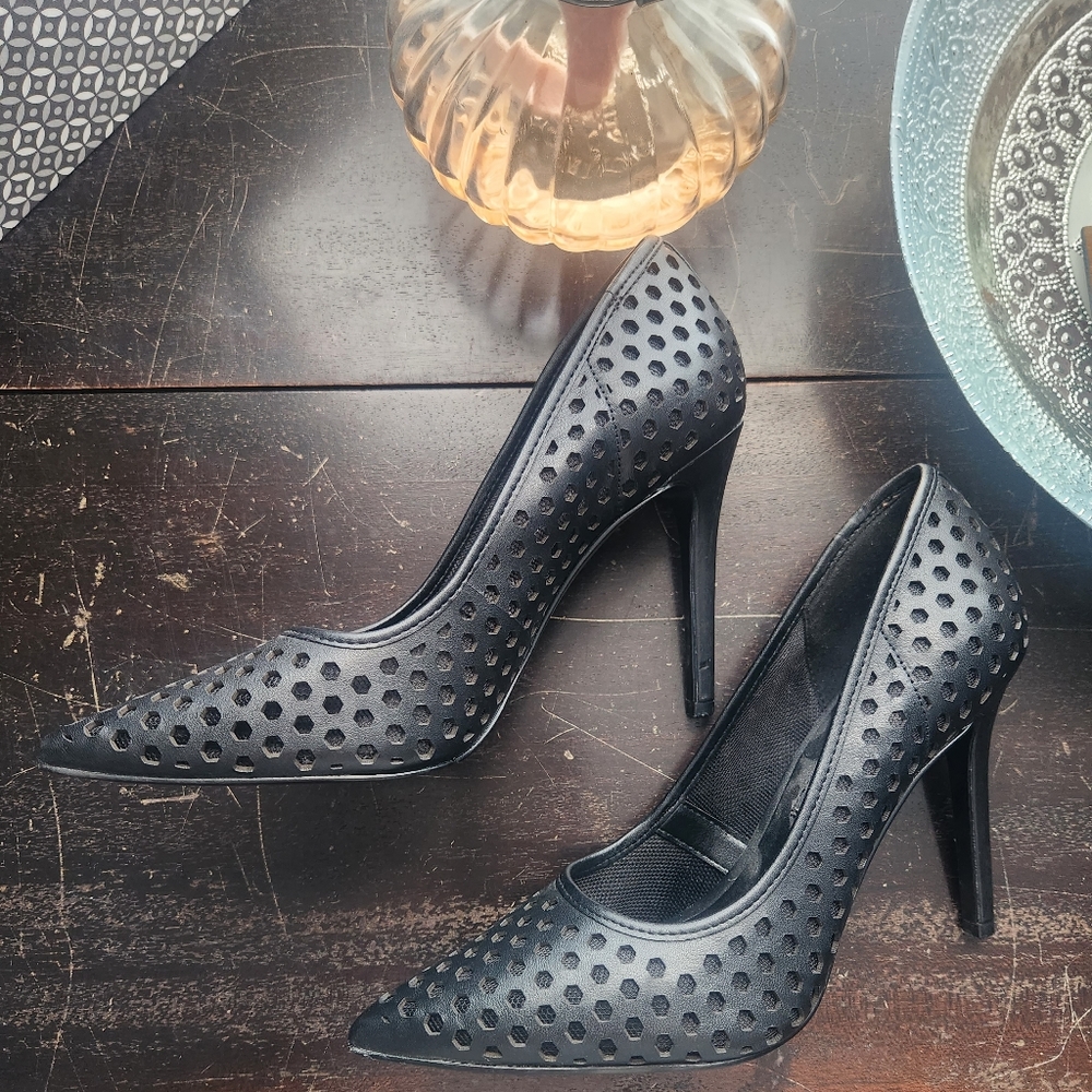 Nine West Heels - Like New - Picture 7 of 14